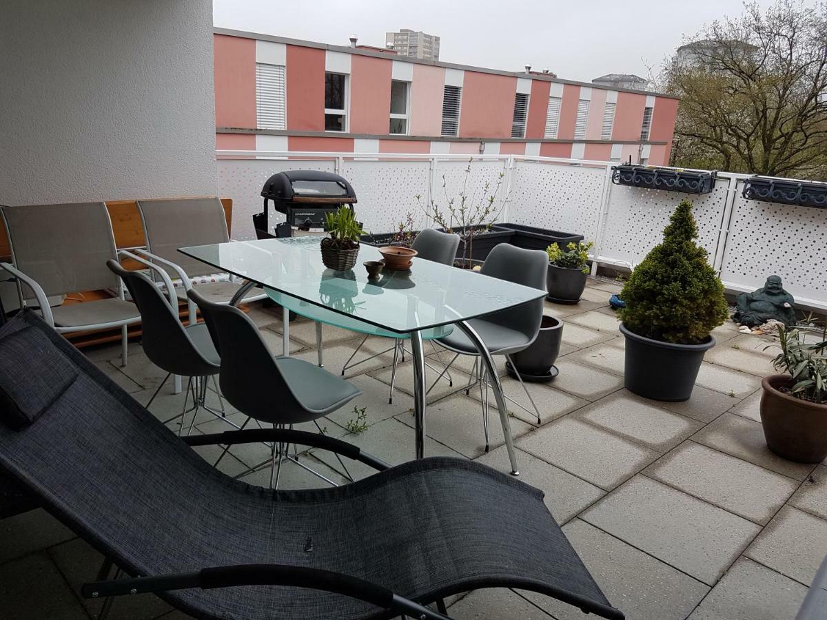 Zimmer In Penthouse-Wohnung Windisch Exteriör bild